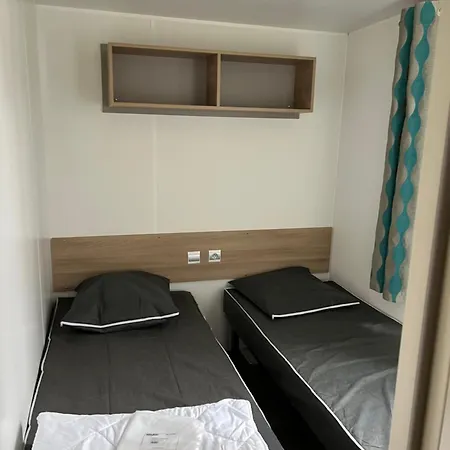 Mobilhome La Carabasse * فيا