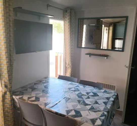 Mobilhome La Carabasse Camping *