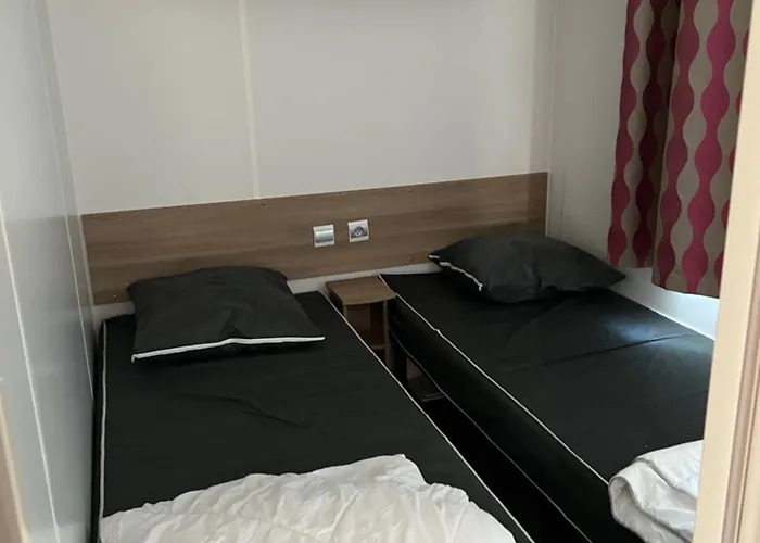Camping Mobilhome La Carabasse *